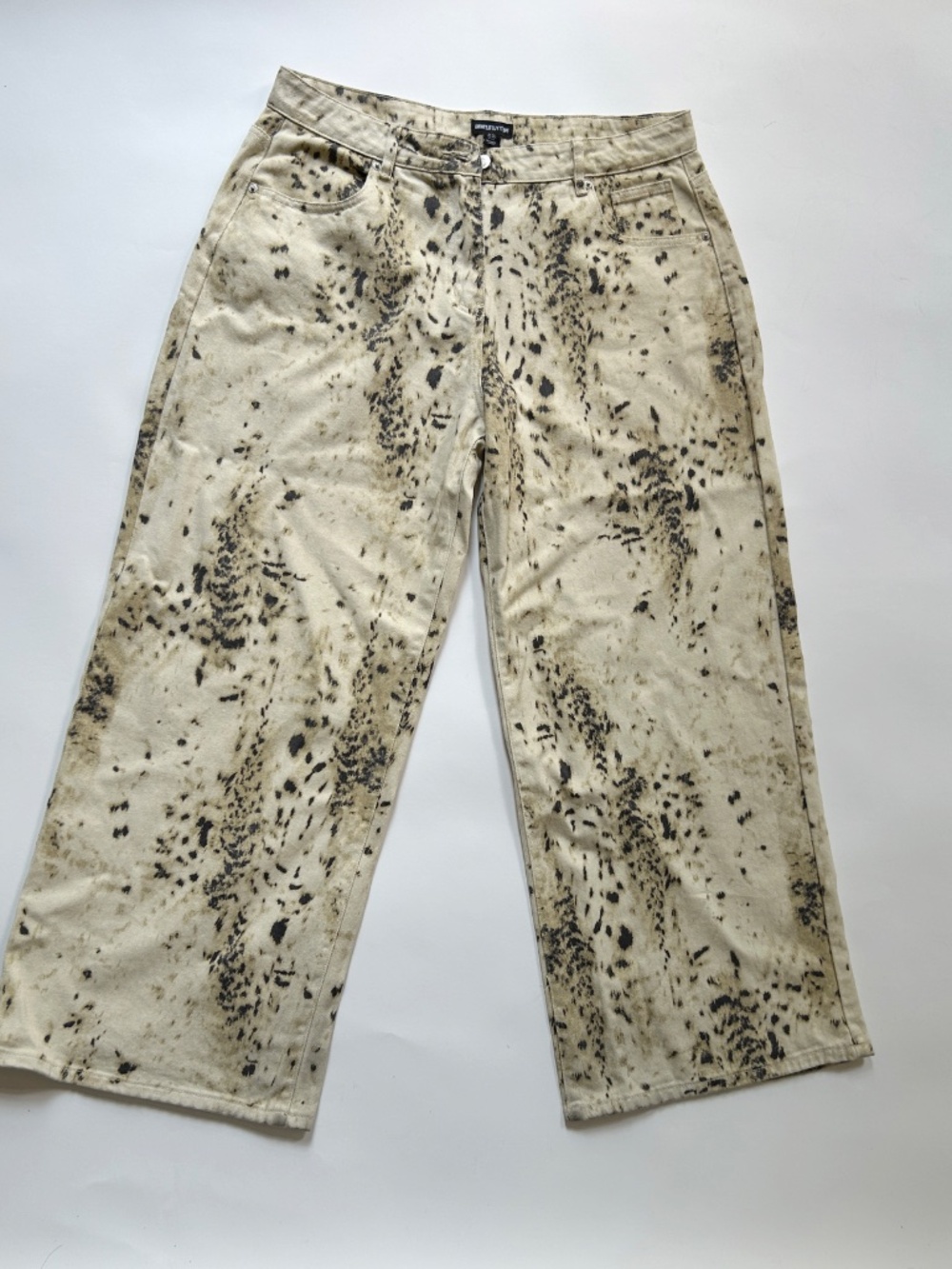 PrettyLittleThing Snow Leopard Slouchy Wide Leg Jeans Beige Size 12 - Picture 4 of 7
